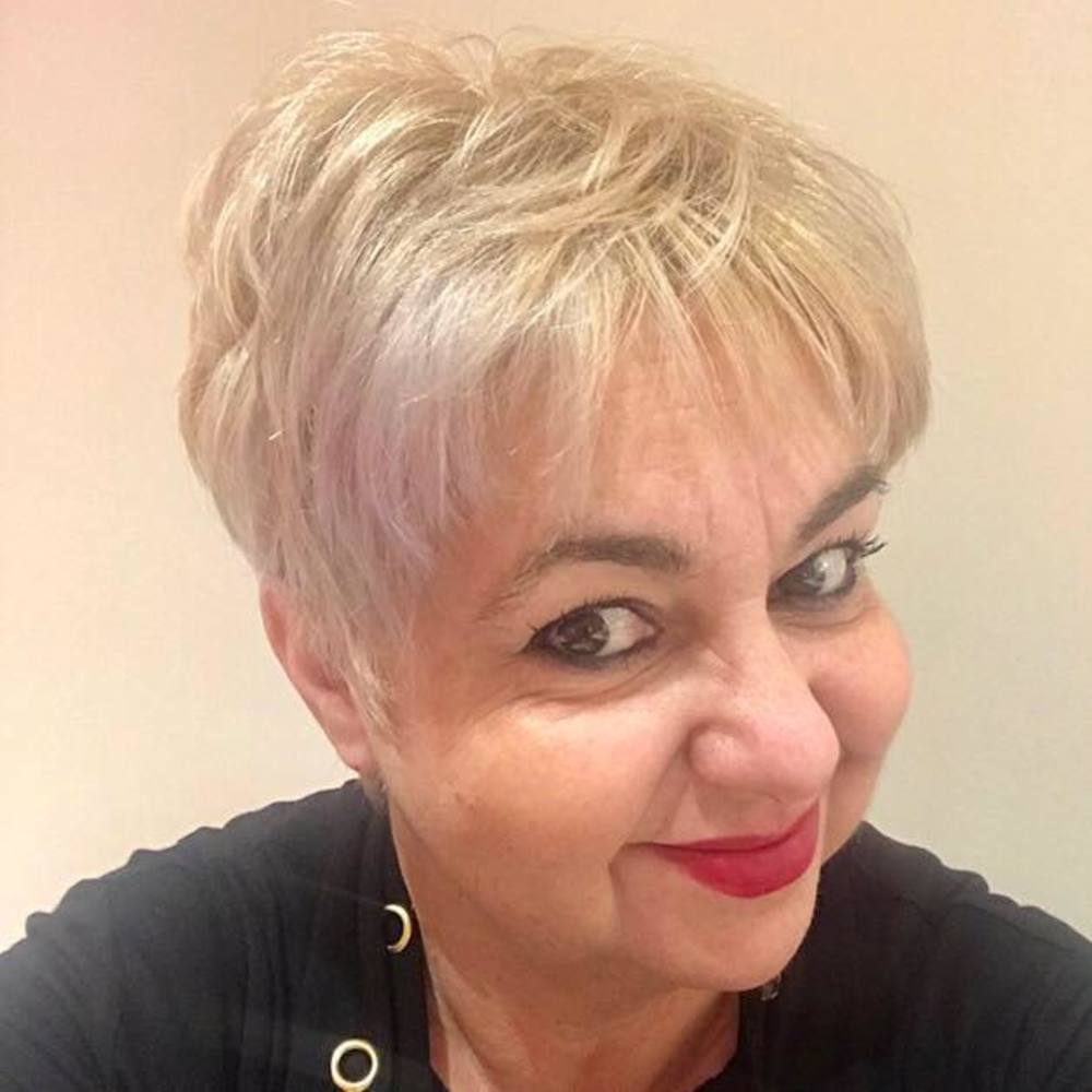 Meet your Posher, Alina